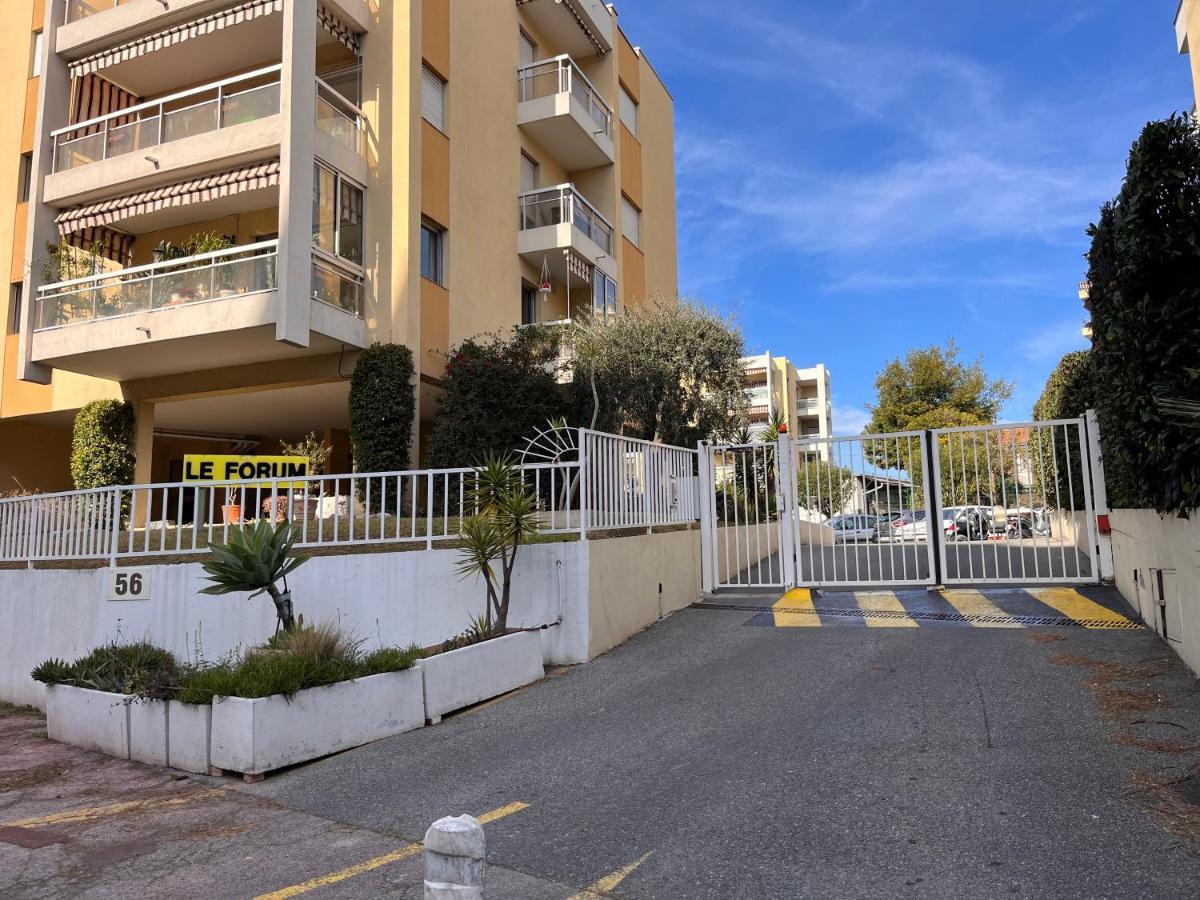 Apartment Antibes City-Center & Port Екстер'єр фото
