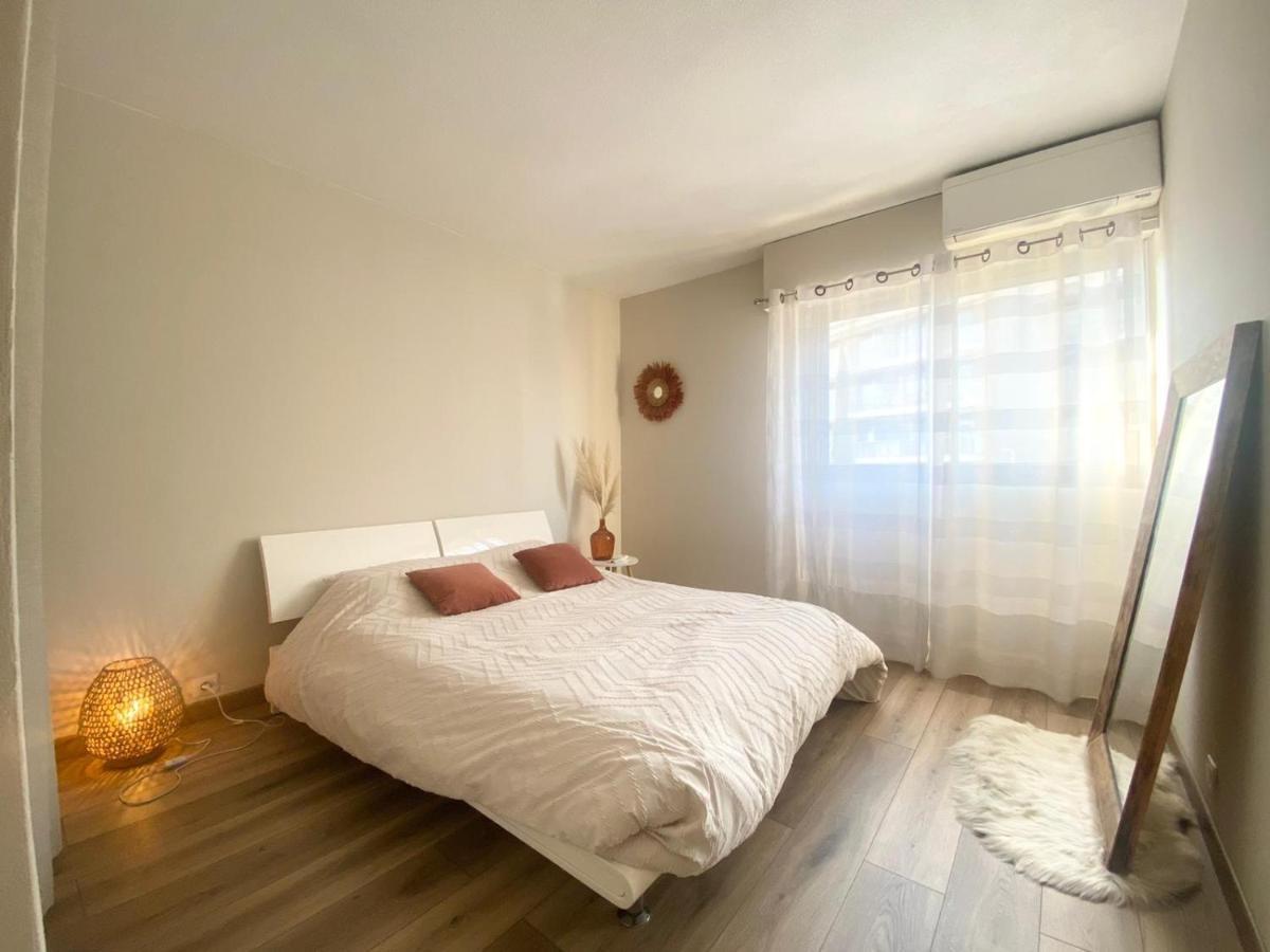 Apartment Antibes City-Center & Port Екстер'єр фото