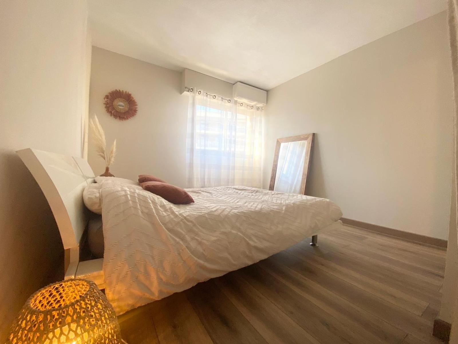 Apartment Antibes City-Center & Port Екстер'єр фото