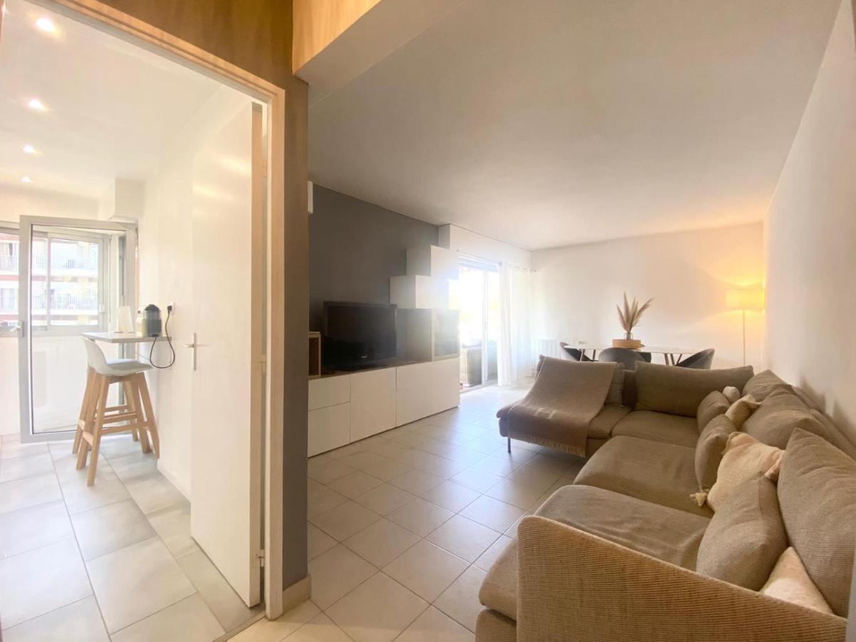 Apartment Antibes City-Center & Port Екстер'єр фото